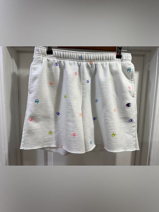 Champion Pants - Champion White Logo Sweatshorts Size Medium
